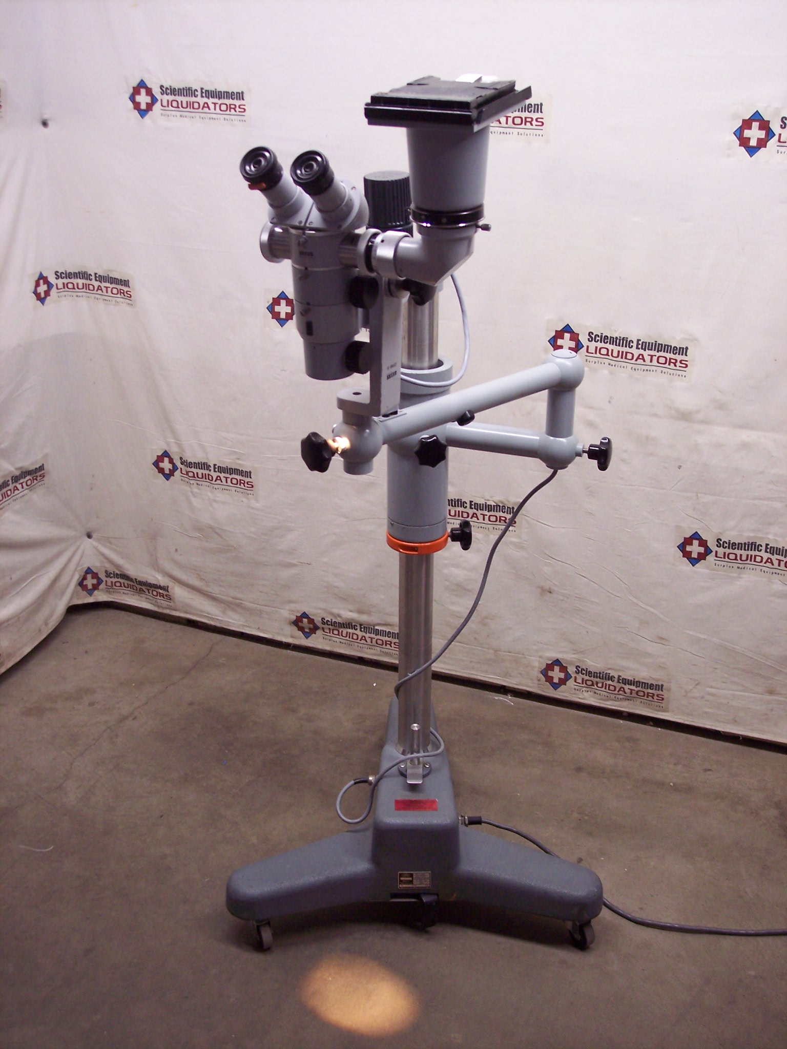 Carl Zeiss OPMI 9 Operating Microscope