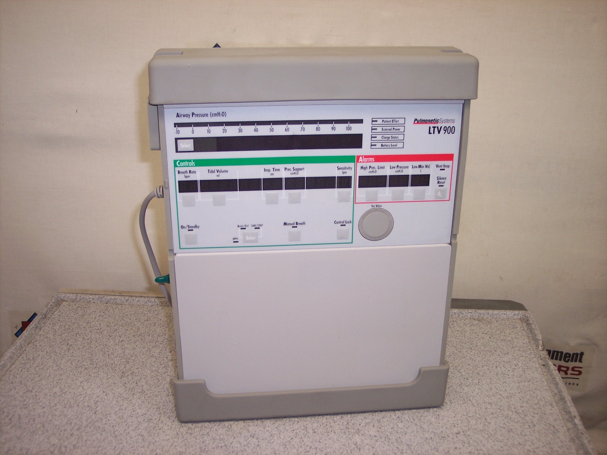 Pulmonetic Systems LTV900 Ventilator