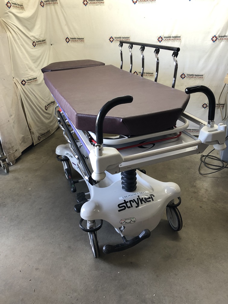 Stryker 1061 Gynnie OB GYN Stretcher