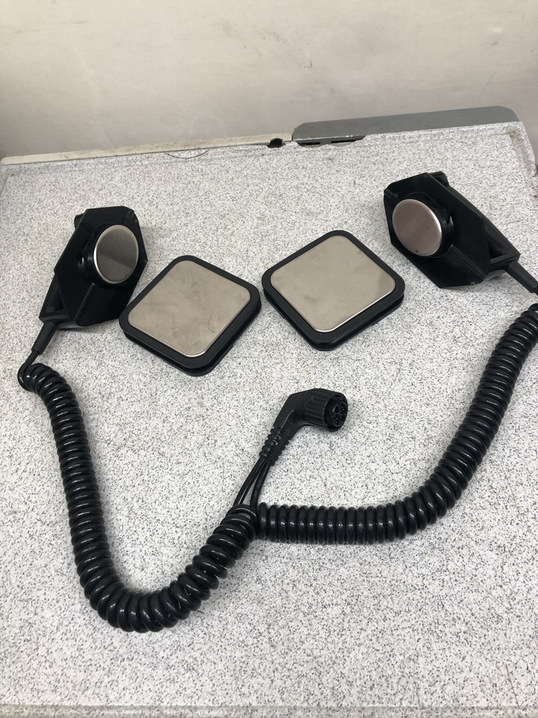 Medtronic Physio Control 3006567-008 Lifepak 20/ 20E Defibrillator Padle Set
