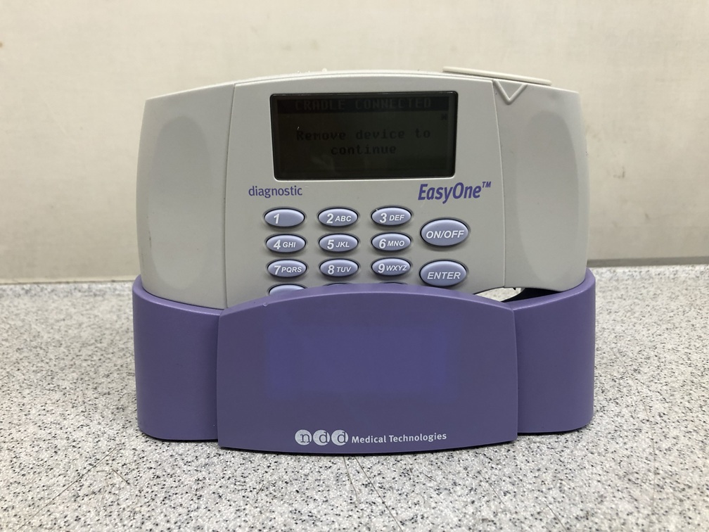NDD Medical Technologies EasyOne Diagnostic Model 2001 Spirometer with USB Cradle