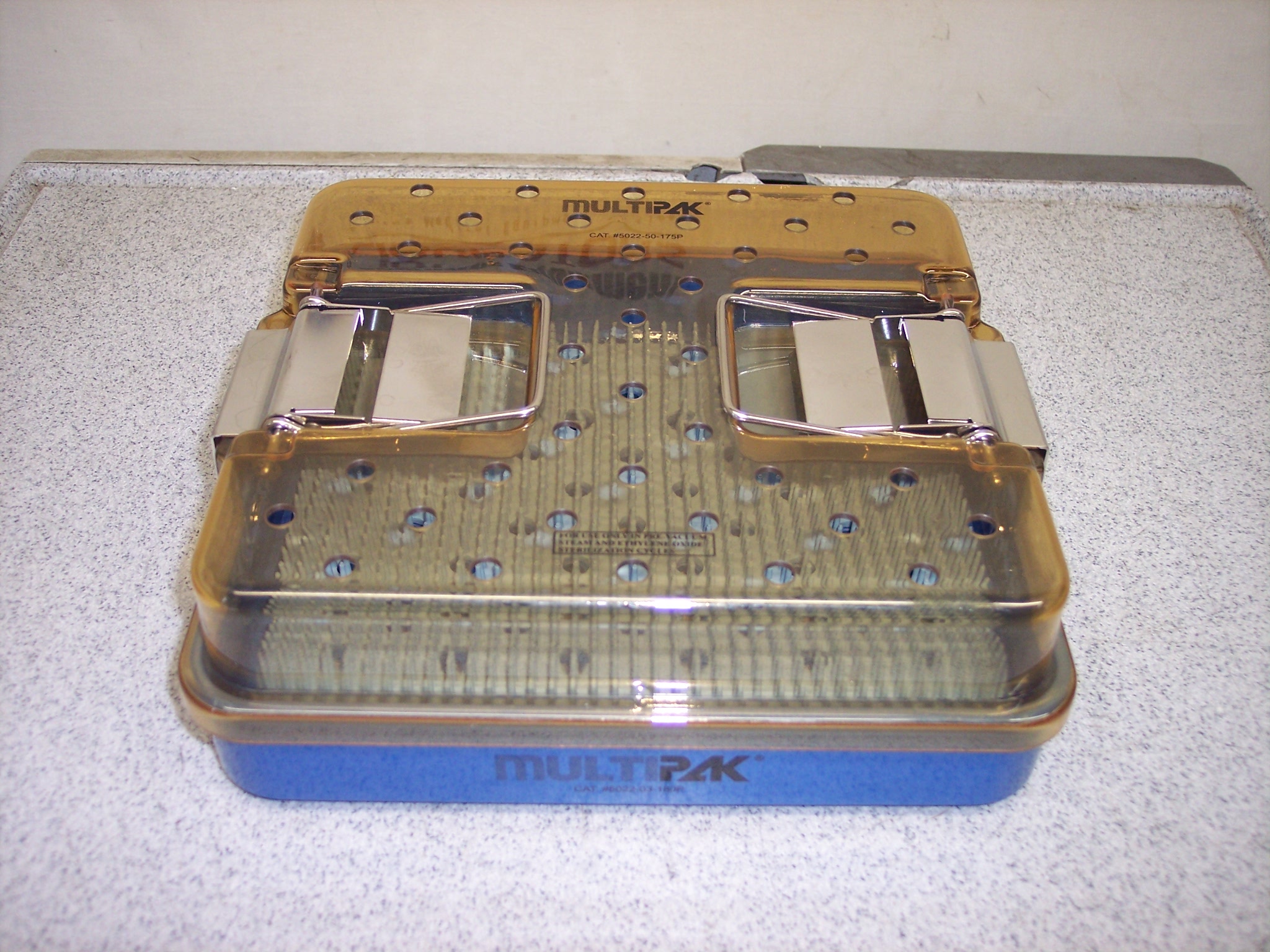 Riley Multipak 5022-03-180P Sterilization Tray w/ 5022-50-175P Lid