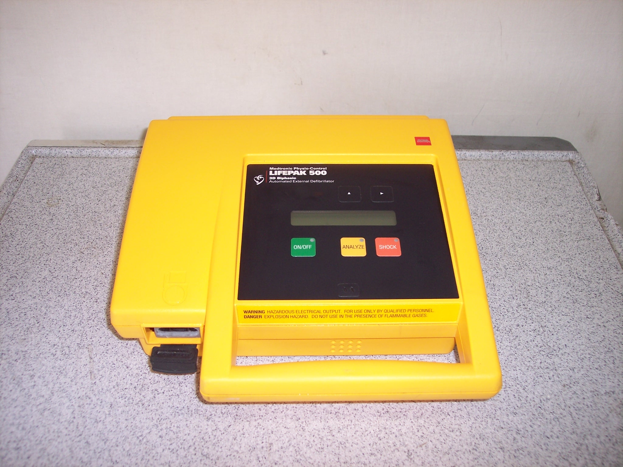Medtronic Physio Control Lifepak 500 3D Biphasic AED  Automated External Defibrillator  