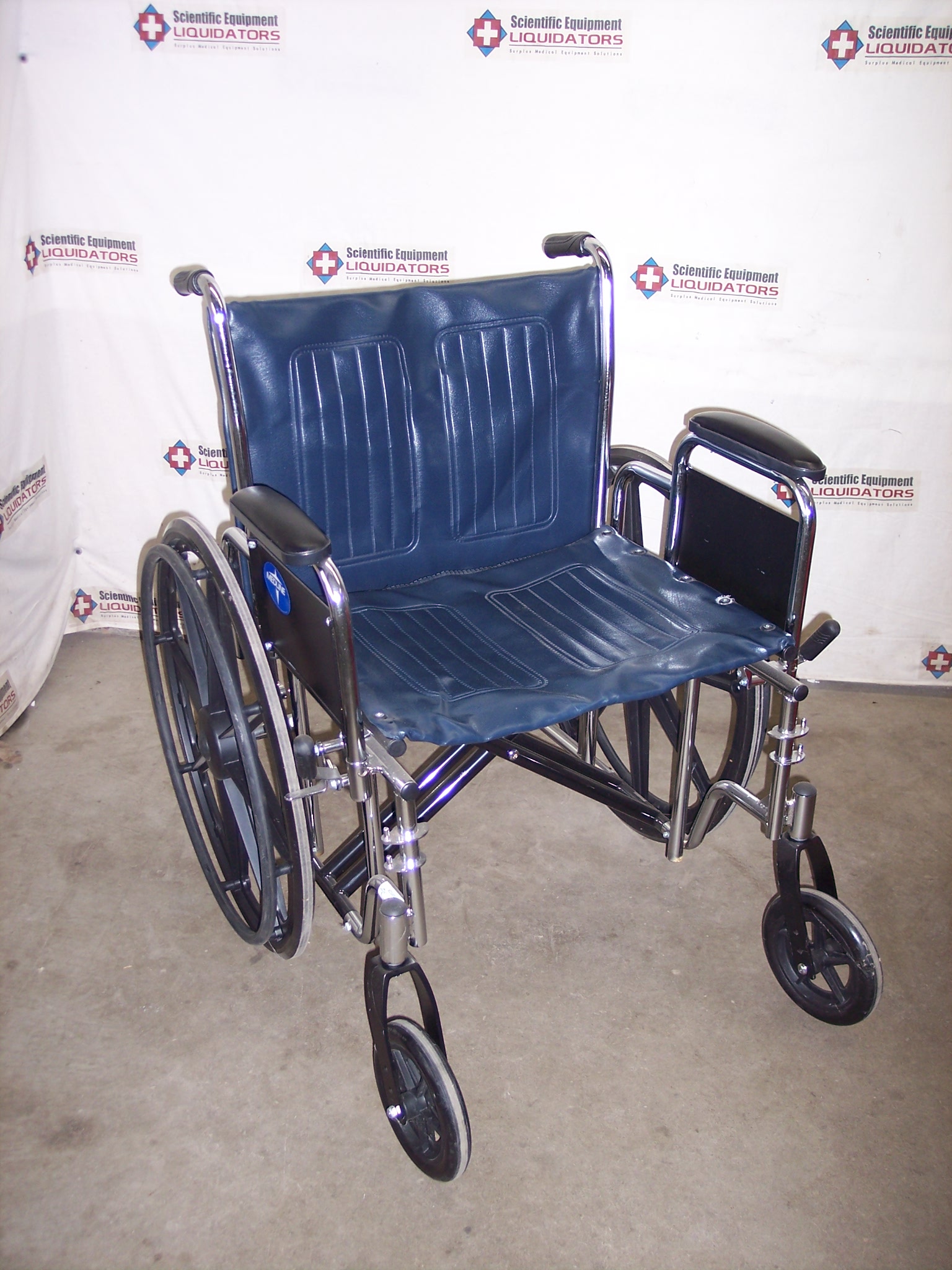 Medline MDS806850 22" Wheelchair