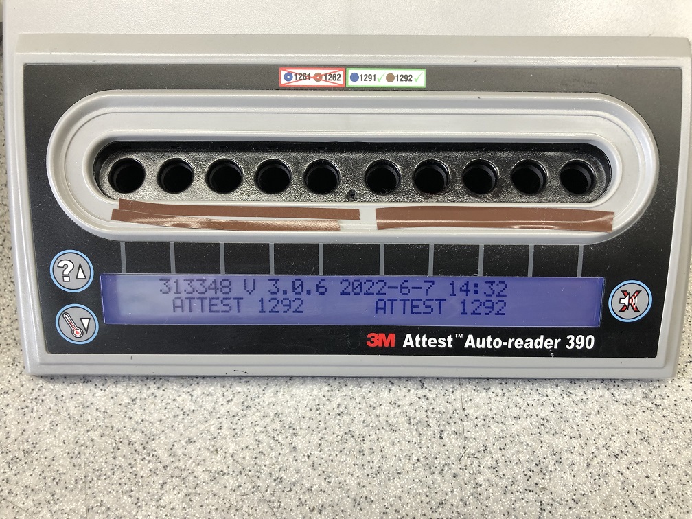 3M 390 Attest Auto-Reader Incubator