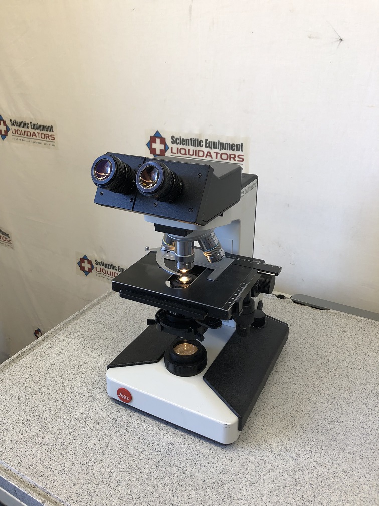 Leitz LaborLux S Binocular Microscope