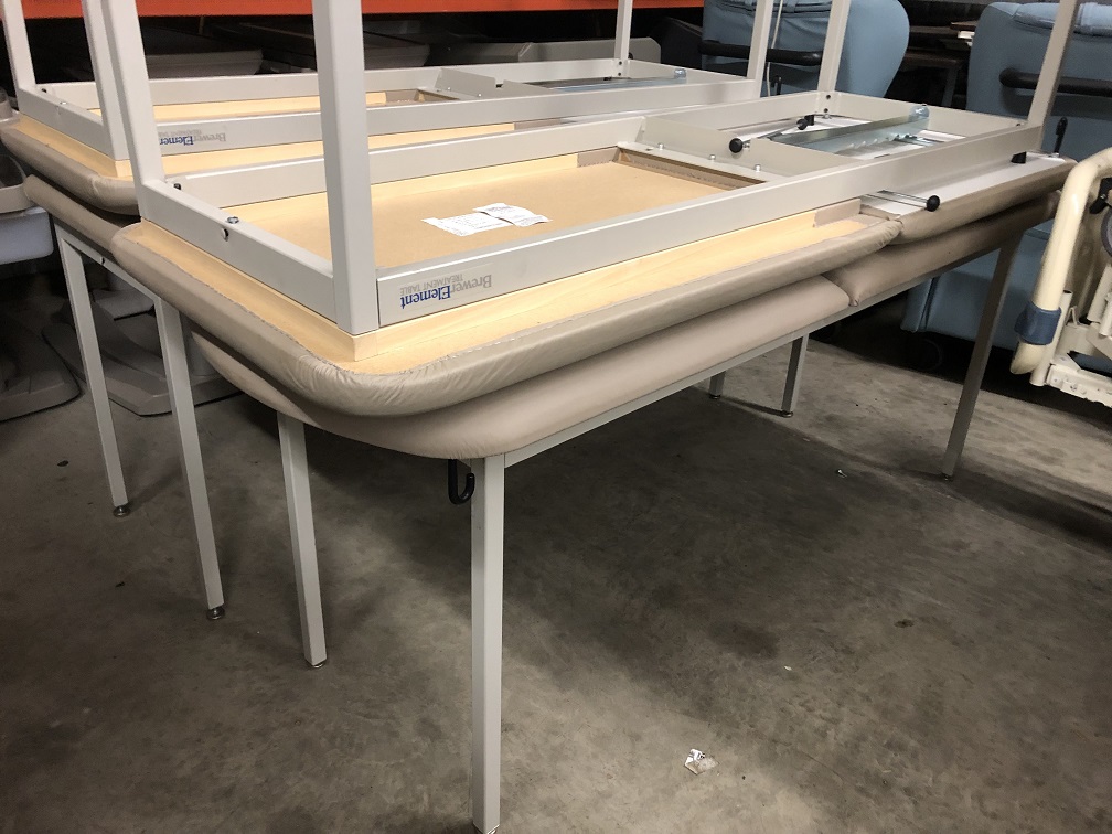 Brewer Element Physical Therapy Table