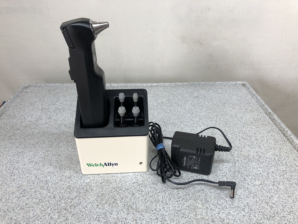 Welch Allyn 23300 AudioScope with Welch Allyn 71123 Charging Stand 