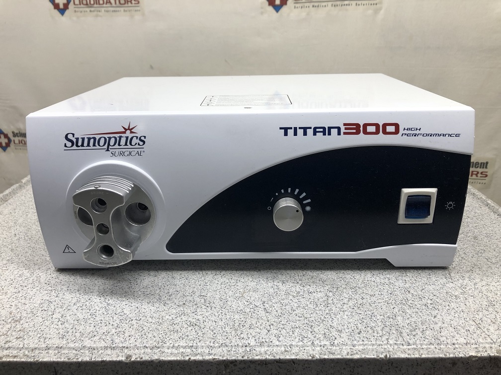 Sunoptics S300T Titan 300HP Light Source