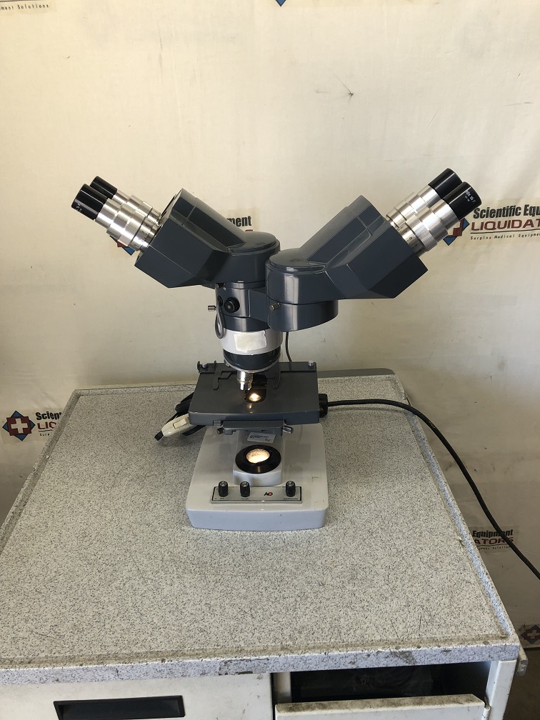 American Optical One-Ten Microscope with Teaching Head 