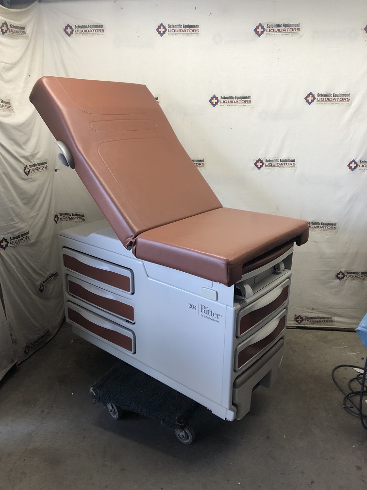 Ritter 204 Exam Table (204-001)   