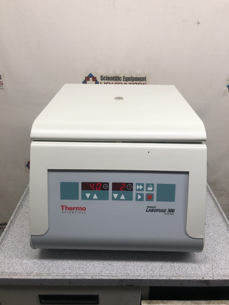 Thermo Scientific Heraeus Labofuge 300 Centrifuge CAT-No. 75003231